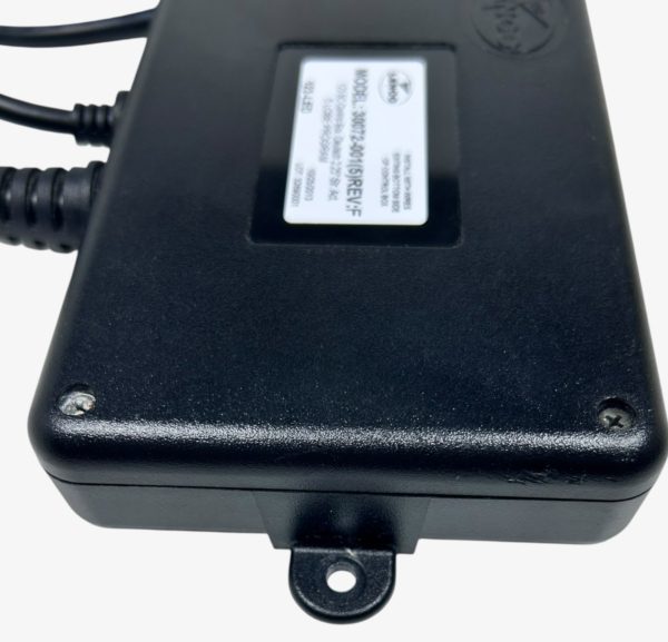 lenco-marine-30072-001-123-sc-control-box-chipped-screw-hole-felix-ommo33069-20250714-110030-645294