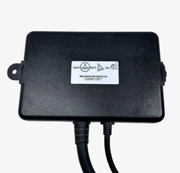 lenco-marine-30072-001-123-sc-control-box-chipped-screw-hole-felix-ommo33069-20250714-110034-803208