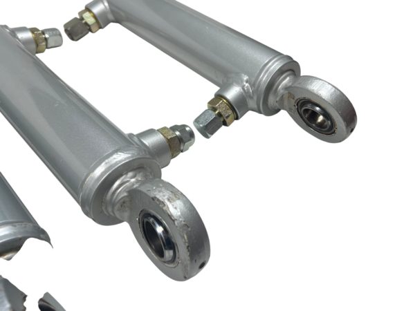 hydraulic-cylinders-lot-of-4-dual-fittings-13-3-8in-tube-length-lot-for-parts-brandon-y-20250801-114057-416748