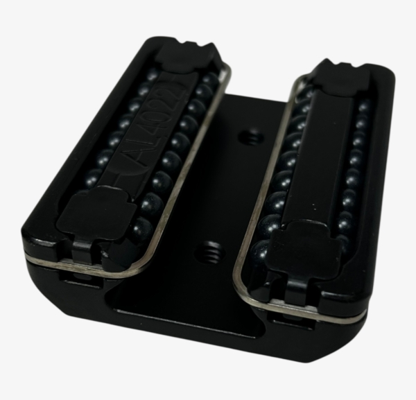 harken-in7986-22mm-high-load-cb-utility-trolley-1-4-holes-on-top-felix-ommo33069-20250924-144901-469413