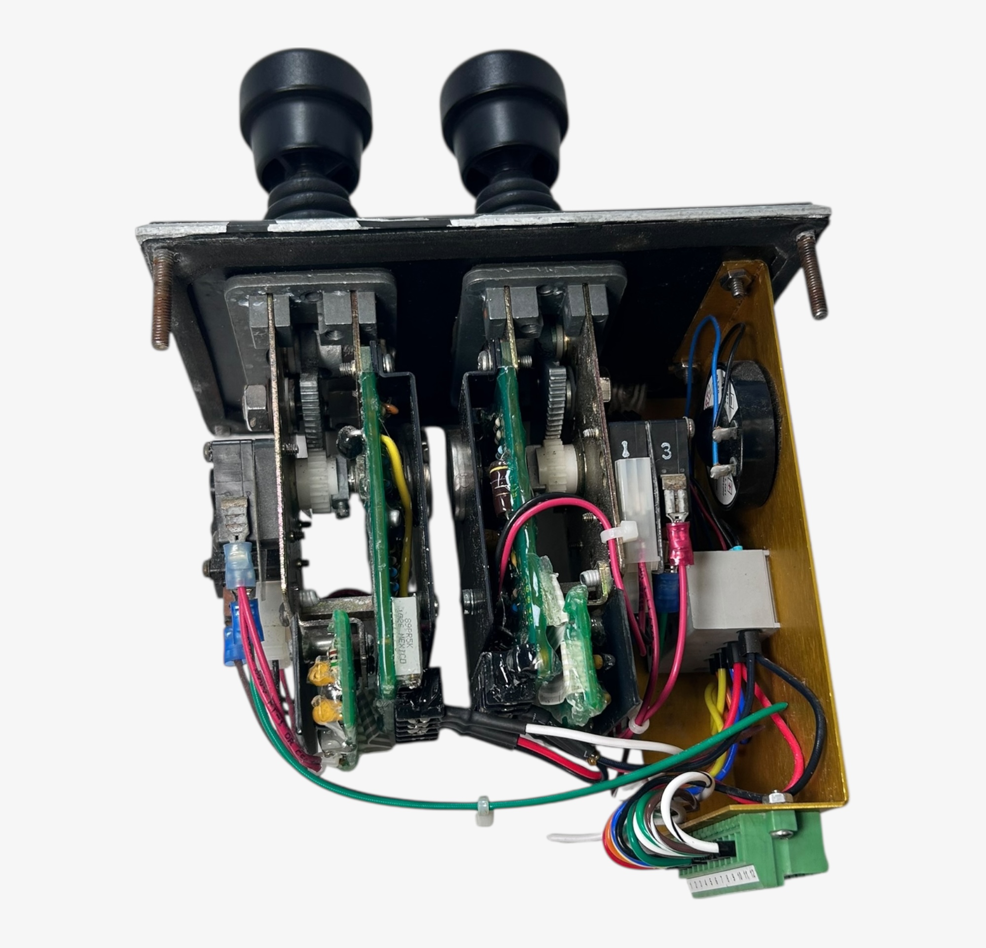 abt-trac-27563-double-joystick-thruster-control-station-cosmetic-wear-felix-ommo33069-20251021-164910-104660