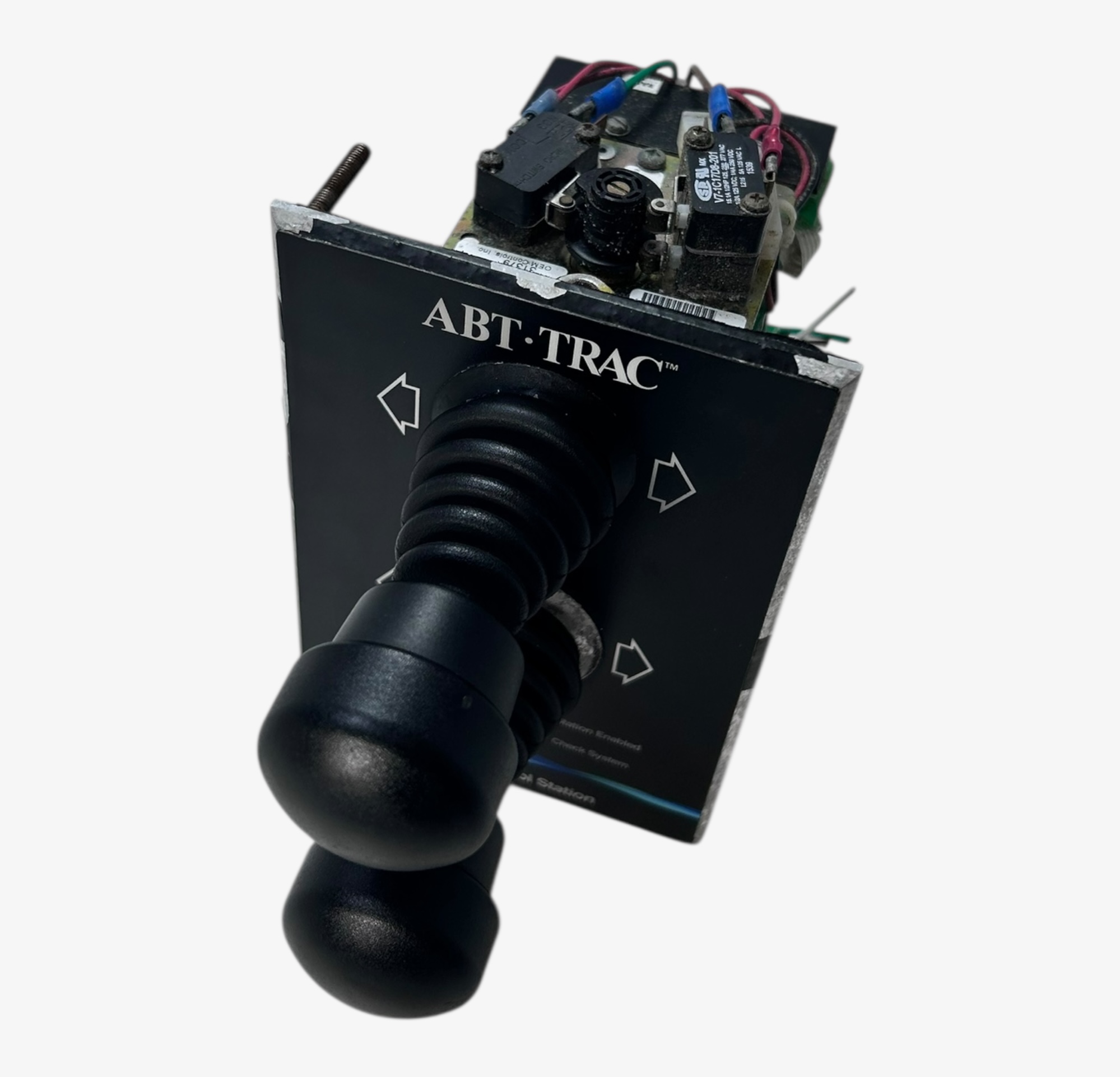abt-trac-27563-double-joystick-thruster-control-station-cosmetic-wear-felix-ommo33069-20251021-164913-722069