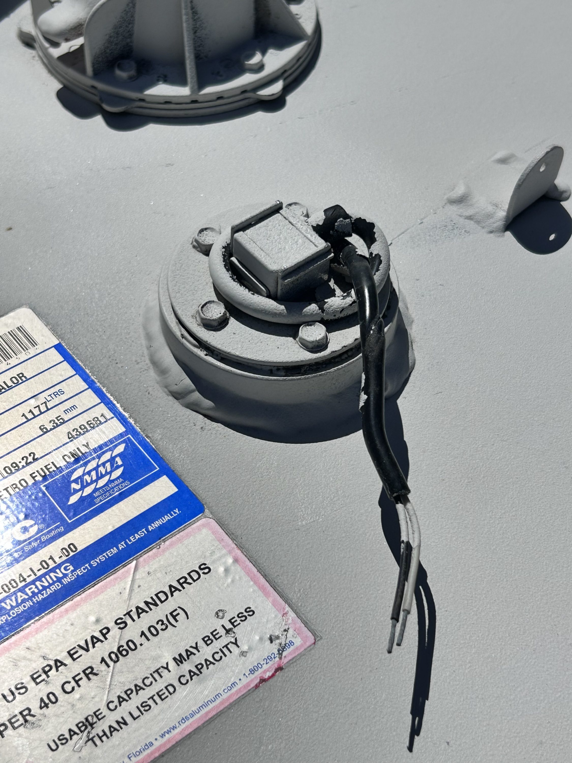 aluminum-marine-fuel-gas-tank-311-gal-cap-thick-25in-88in-x-45in-x-23in-felix-ommo33069-20251014-164650-889526