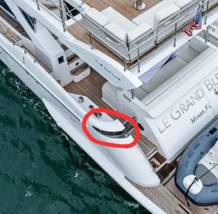 azimut-66-fly-rear-port-side-tie-down-mount-minor-cosmetic-blemishes-brandon-y-20251009-115032-448843