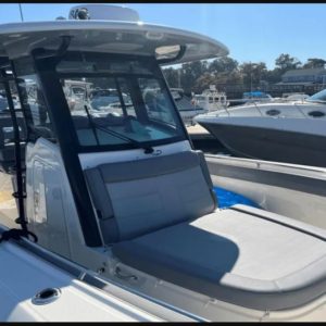 boston-whaler-330-outrage-console-door-acrylic-stbd-side-new-oem-brandon-y-20251020-092719-969959