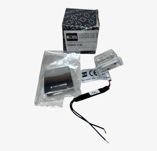 foresti-suardi-5666-chrome-blue-led-courtesy-light-0-5w-10-30v-felix-ommo33069-20251008-135906-901233