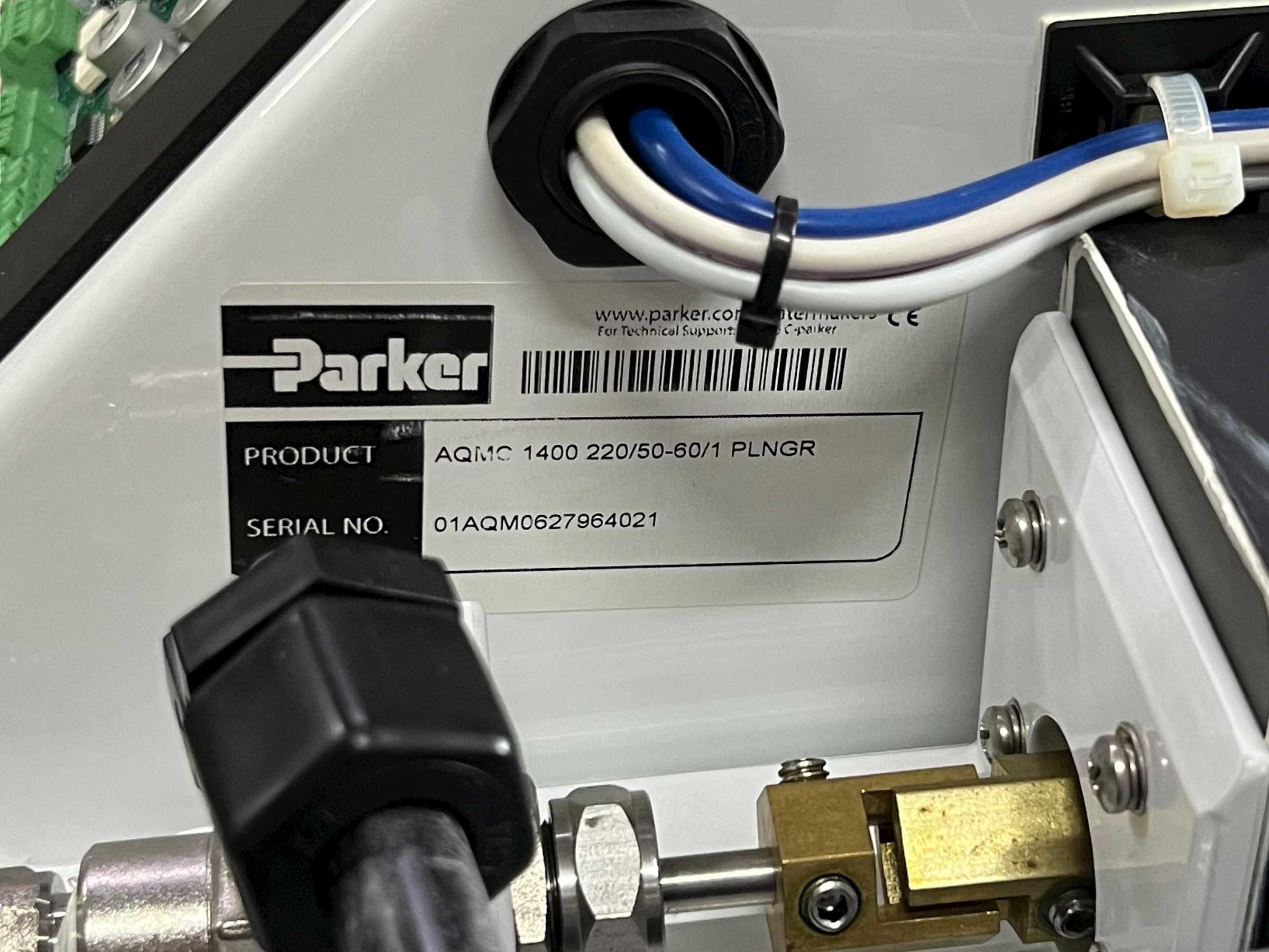 parker-sea-recovery-1400-2-aquamatic-compact-watermaker-220-vac-50-60-hz-brandon-y-20251107-084658-71684