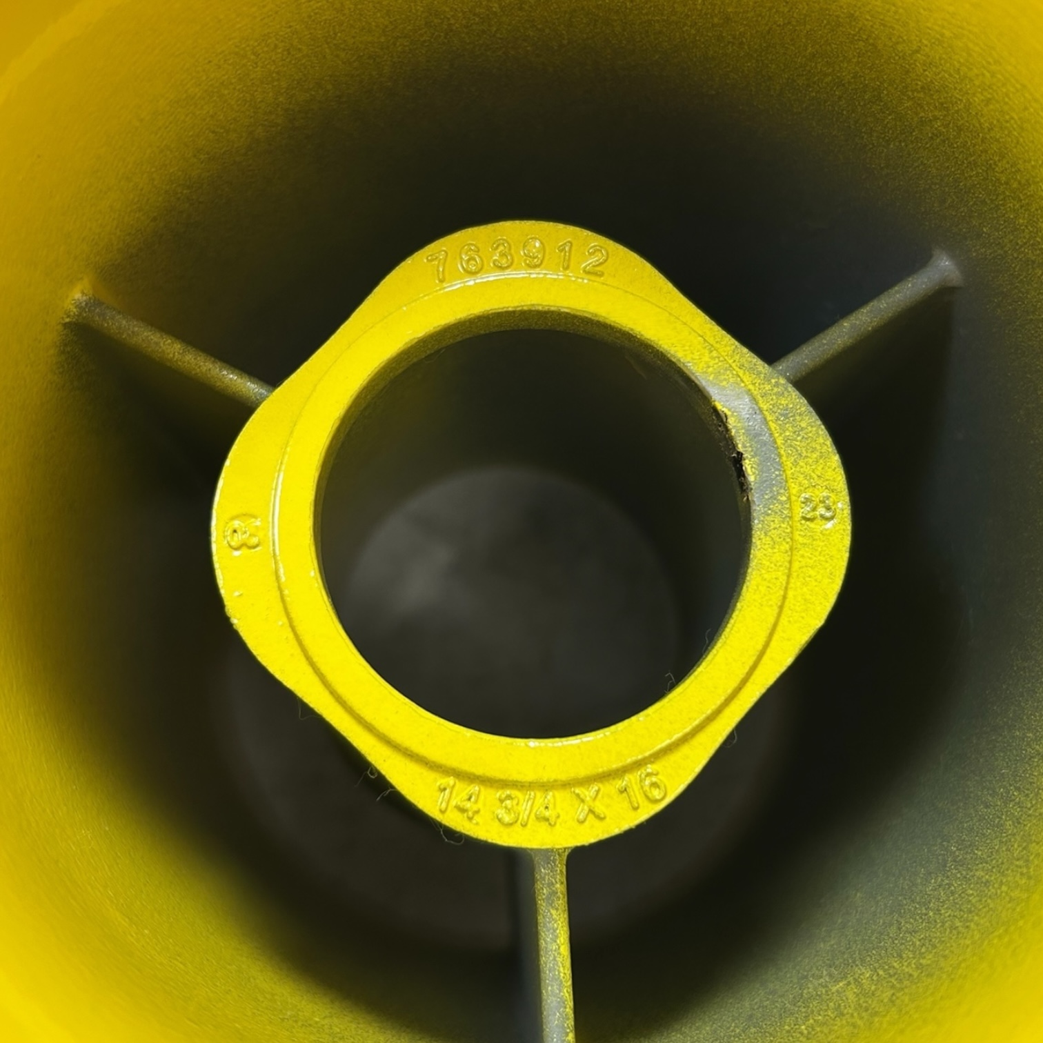 evinrude-johnson-3-x-14-3-4-x-16-rh-yellow-ss-propeller-763912-demo-prop-felix-ommo33069-20251231-141921-675990