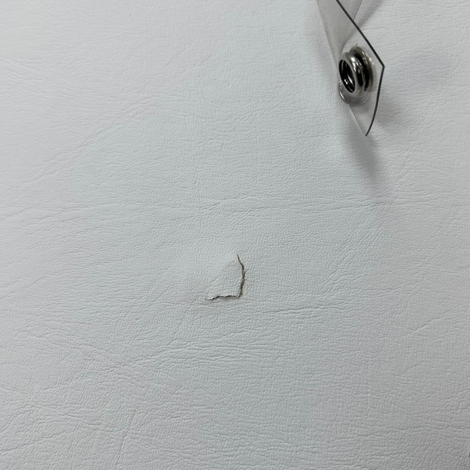 murray-boats-white-ladderback-helm-chair-minor-yellowing-cosmetic-damage-felix-ommo33069-20260130-115246-103324