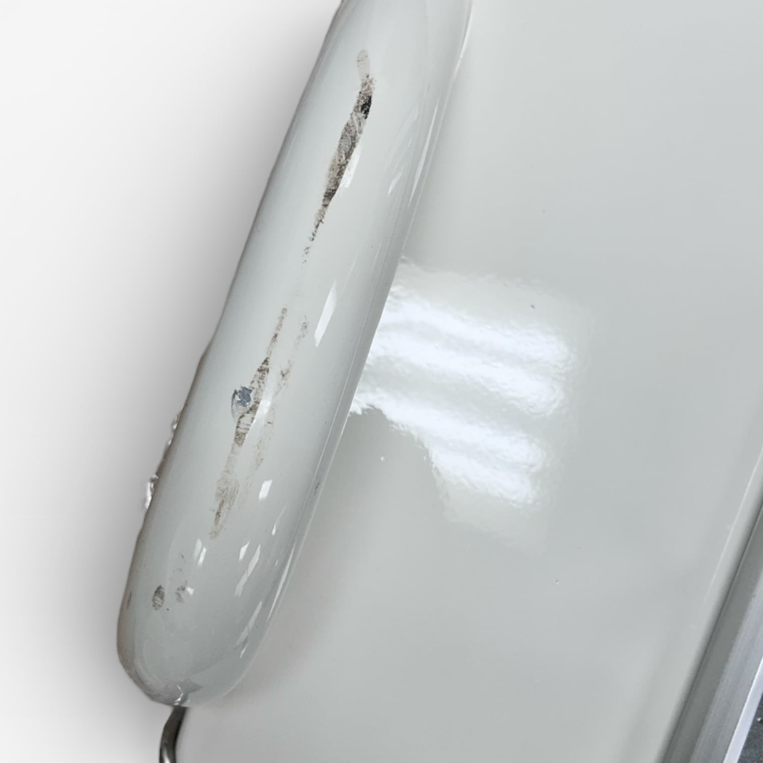 murray-boats-white-ladderback-helm-chair-w-white-cushions-polished-hardware-felix-ommo33069-20260129-131357-446119