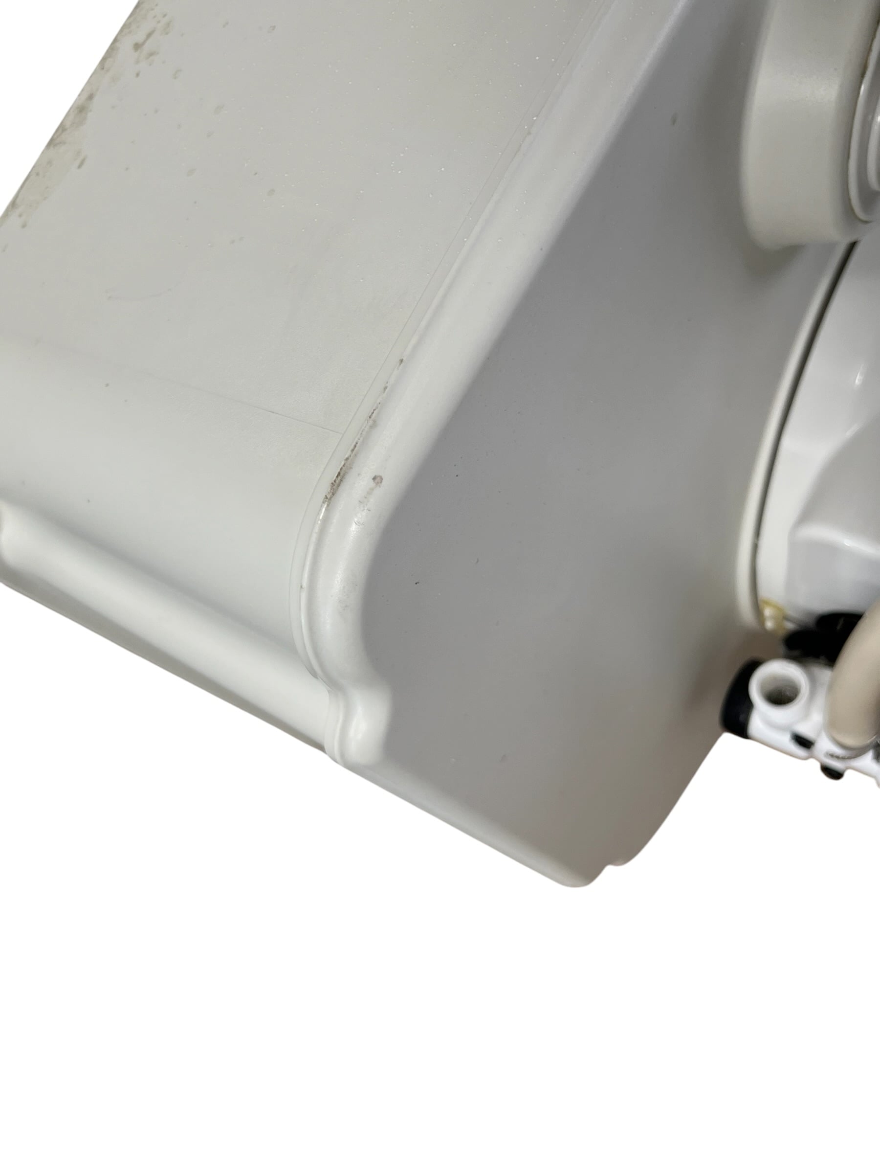 dometic-m65-700-m65-marine-gravity-toilet-holding-tank-blemishes-brandon-y-20260430-084632-375210