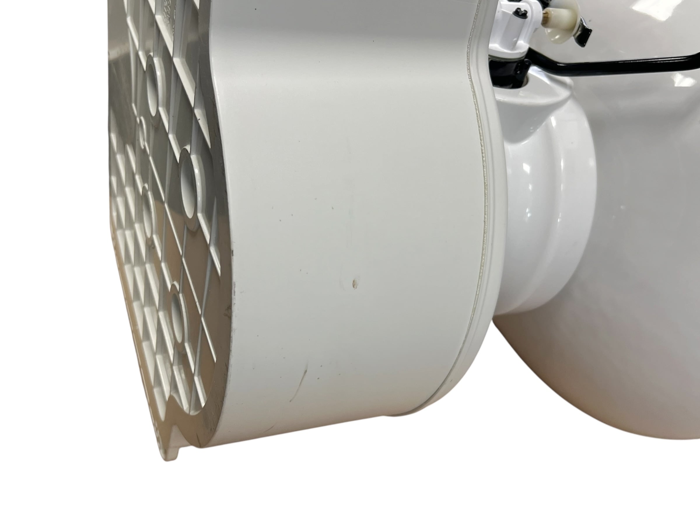 dometic-m65-700-m65-marine-gravity-toilet-holding-tank-blemishes-brandon-y-20260430-084636-46776