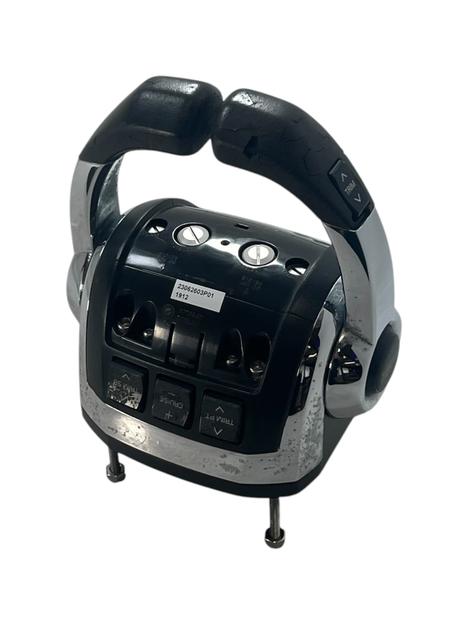 volvo-penta-twin-engine-ips-control-head-top-mount-23062603-pitting-blem-brandon-y-20260427-110914-672219