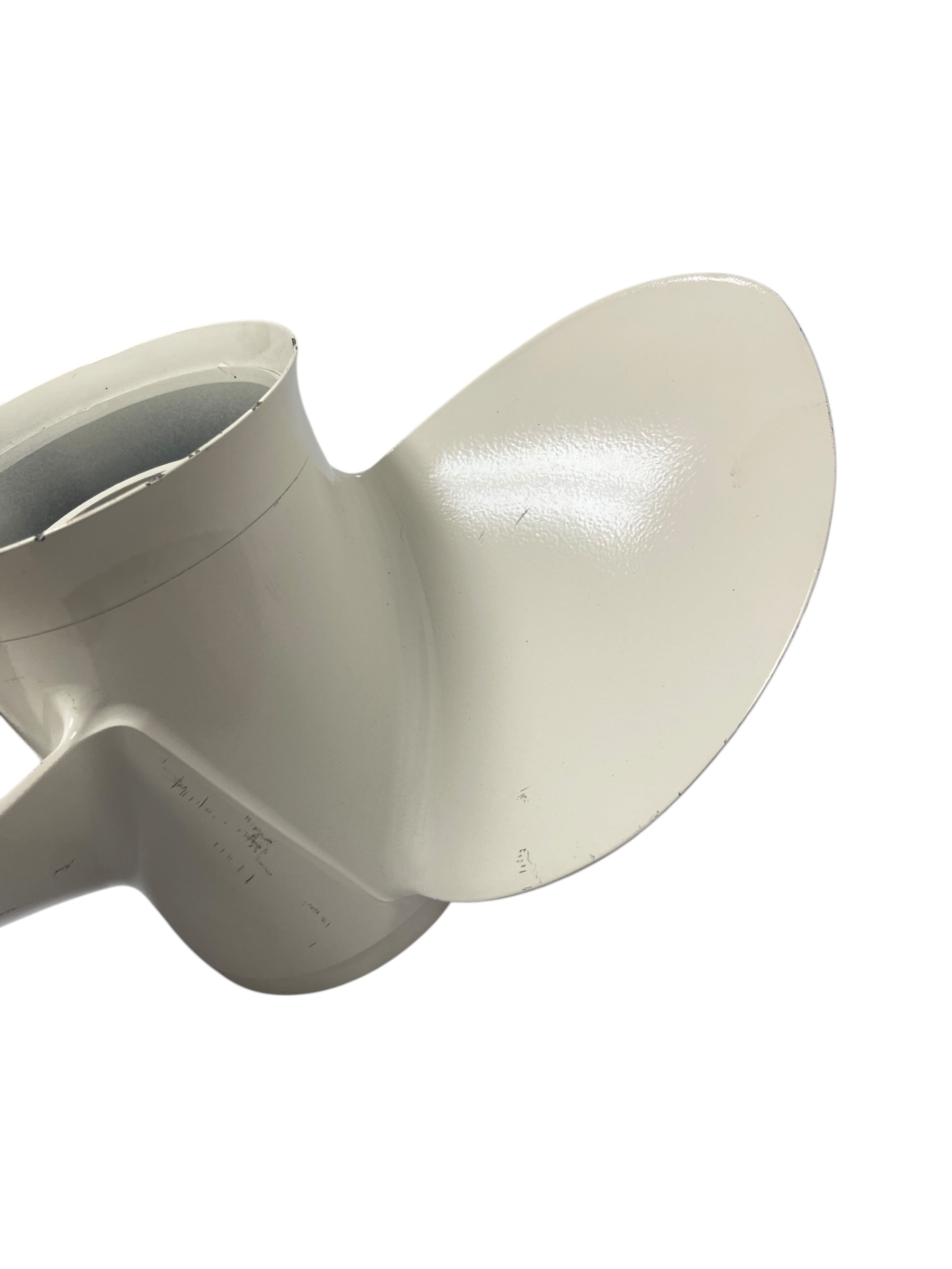 yamaha-marine-3-blades-13-1-8-x-17-k-aluminum-propeller-minor-indent-oem-rubby-pueyo-20260408-134624-793512