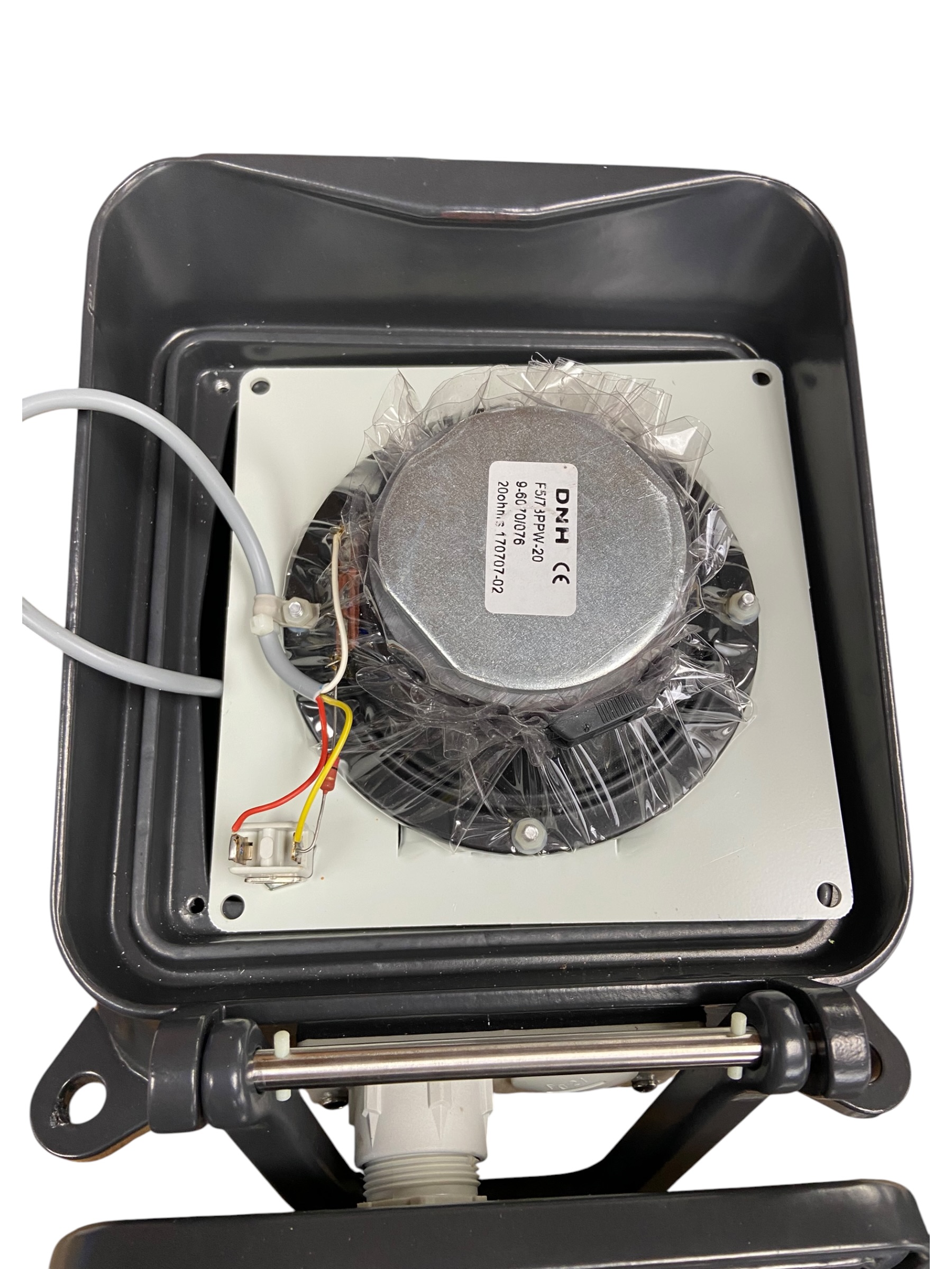 amplidan-sam-electronics-820015006-marine-intercom-enclosure-substation-new-rubby-pueyo-20260529-090803-614097