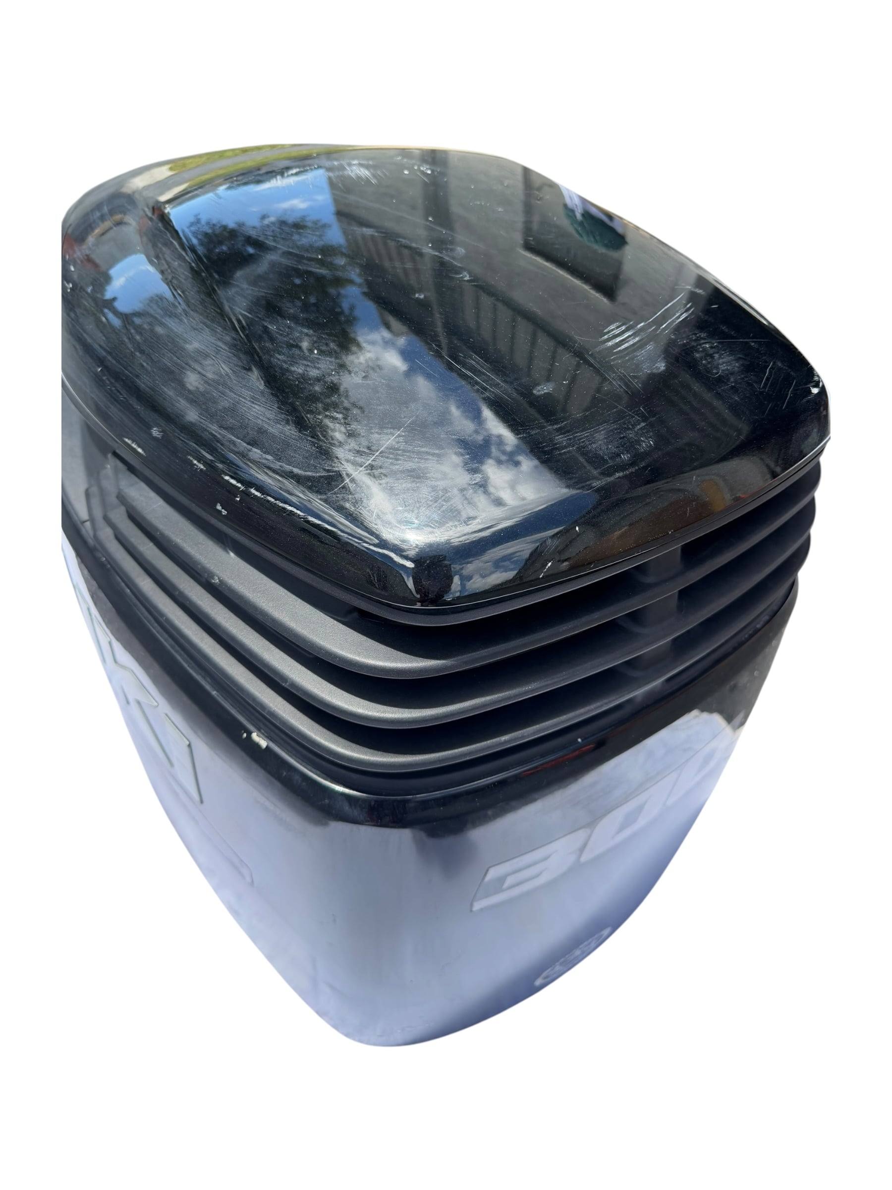 suzuki-outboard-engine-top-cowling-df300-4-stroke-black-scratches-oem-rubby-pueyo-20260505-095751-846728
