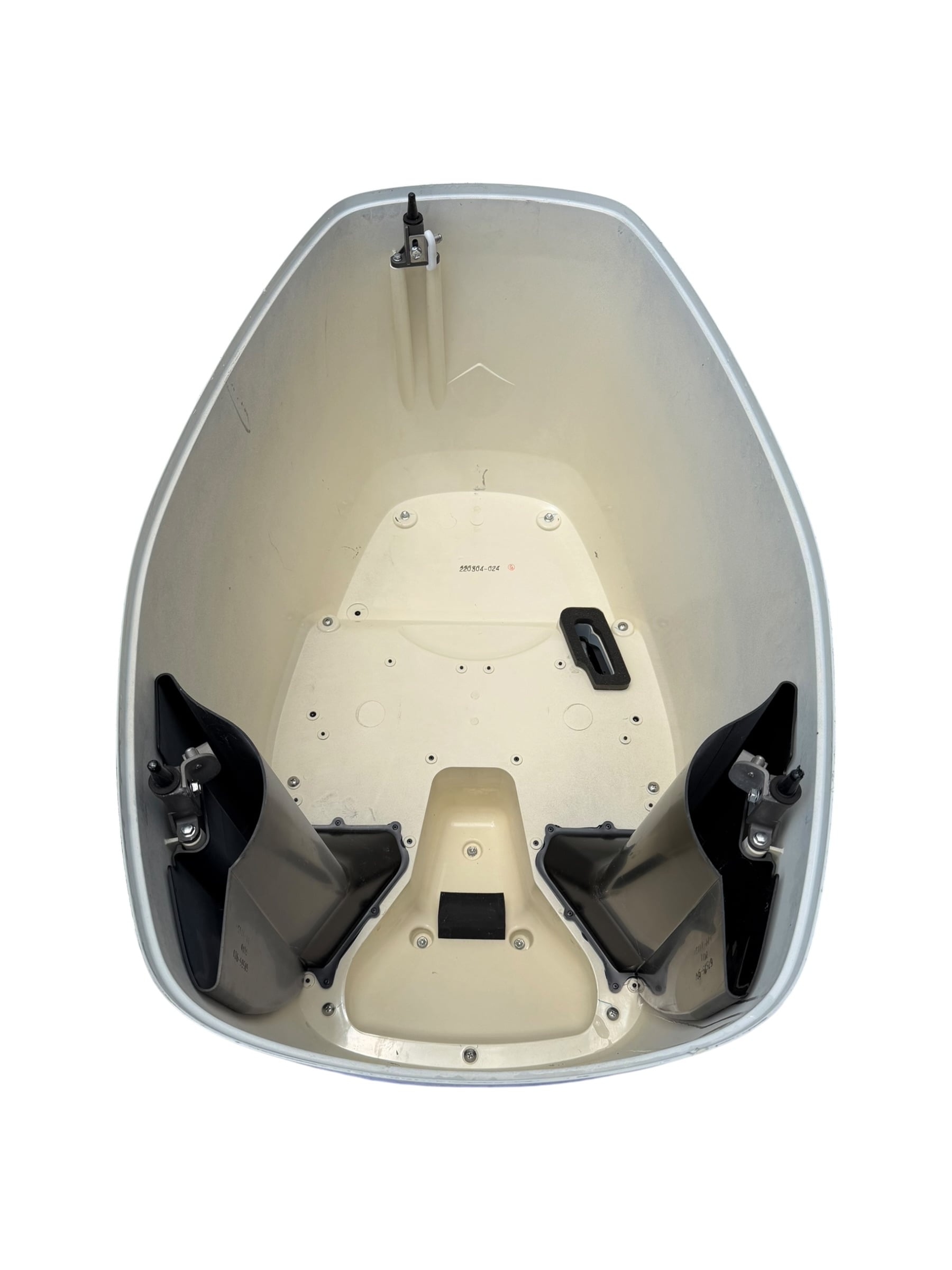 suzuki-outboard-engine-top-cowling-df300-4-stroke-black-scratches-oem-rubby-pueyo-20260505-102914-123043