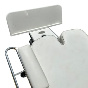 blue-water-marine-fighting-chair-white-w-foot-rest-some-blemishes-damage-felix-ommo33069-20260611-142128-937814