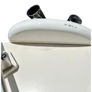 blue-water-marine-fighting-chair-white-w-foot-rest-some-blemishes-damage-felix-ommo33069-20260611-142159-844795