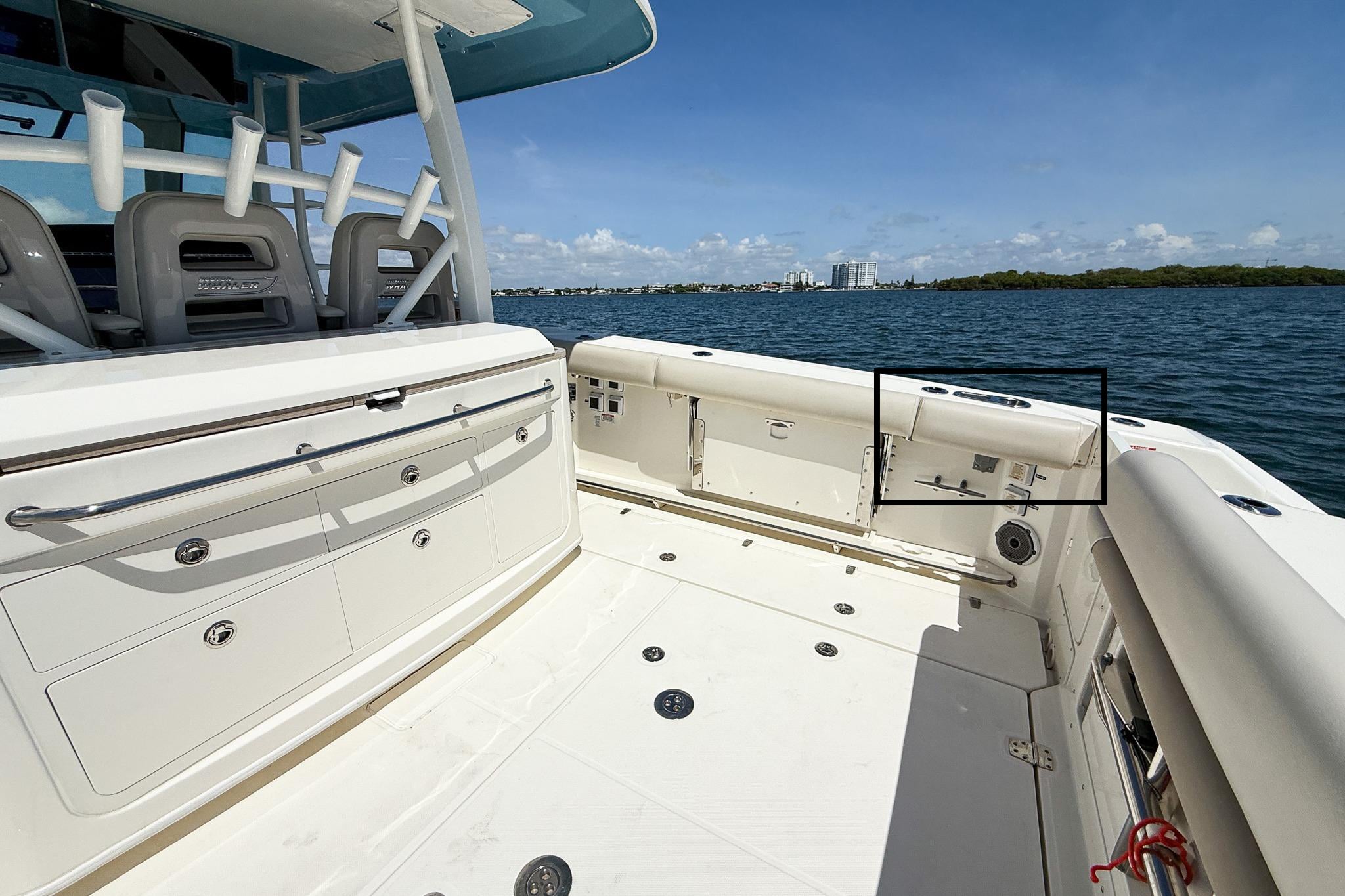 boston-whaler-380-outrage-2022-stbd-aft-bolster-cushion-20-in-x-6-1-2-in-new-yajaira-smmo-20260609-150120-275006