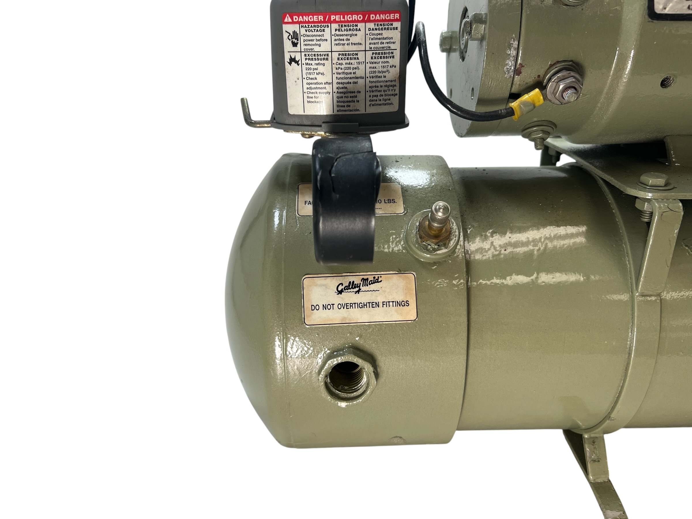 galley-maid-water-pressure-pump-w-accumulator-tank-7-gpm-24v-mr-series-damage-brandon-y-20260610-120156-678791