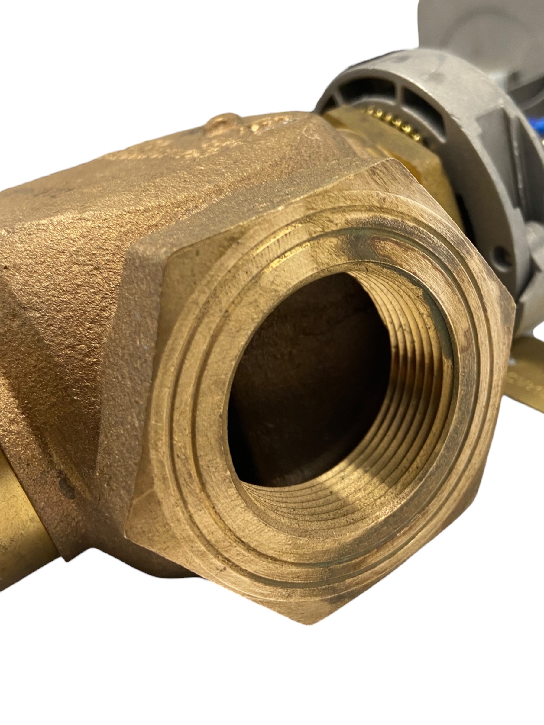 johnson-brass-globe-valve-1-1-4-three-way-mixing-electric-actuators-new-oem-rubby-pueyo-20260623-132437-189394