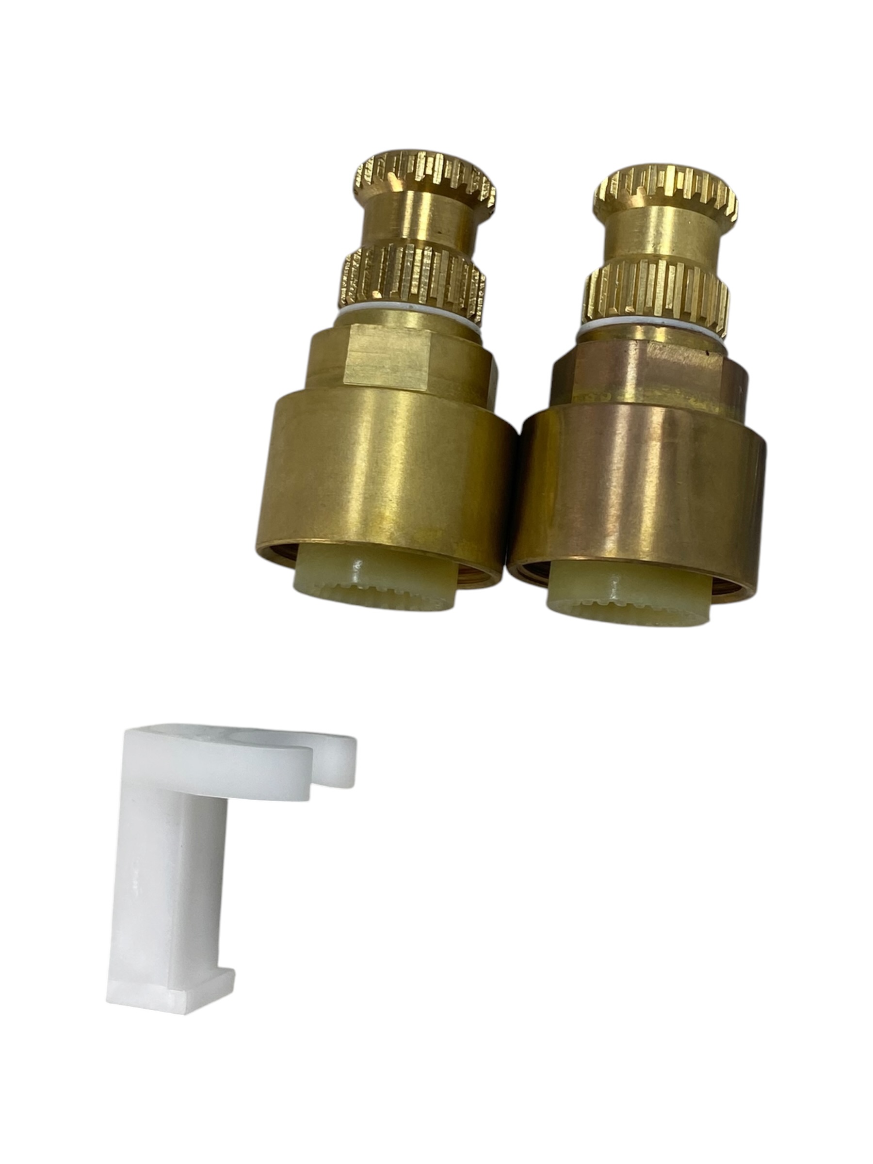 moen-ts6720-90-degree-two-handle-low-arc-bathroom-faucet-chrome-new-oem-rubby-pueyo-20260608-114127-221358