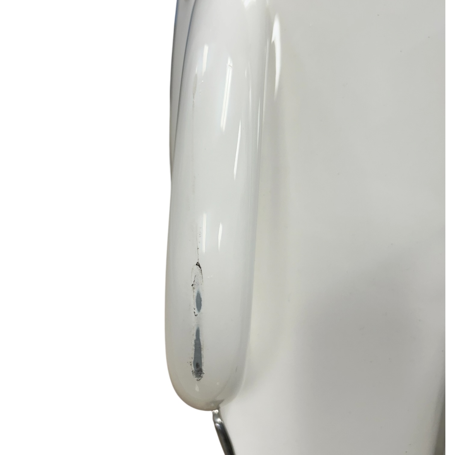 murray-products-white-ladderback-helm-chair-w-white-cushions-minor-damage-felix-ommo33069-20260616-111228-582929