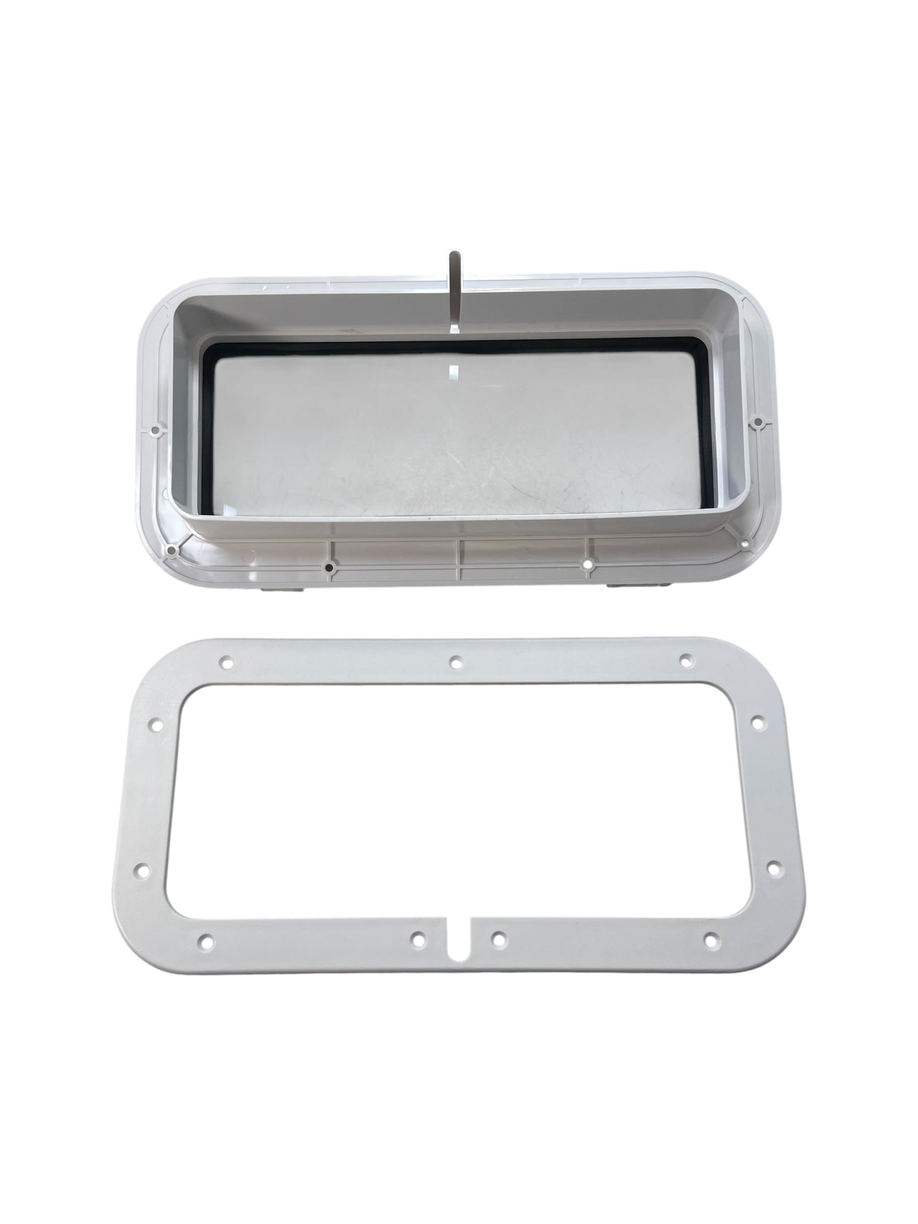 opening-portlight-porthole-15-3-4-x-7-7-8-white-plastic-missing-hardware-new-rubby-pueyo-20260615-100908-215142