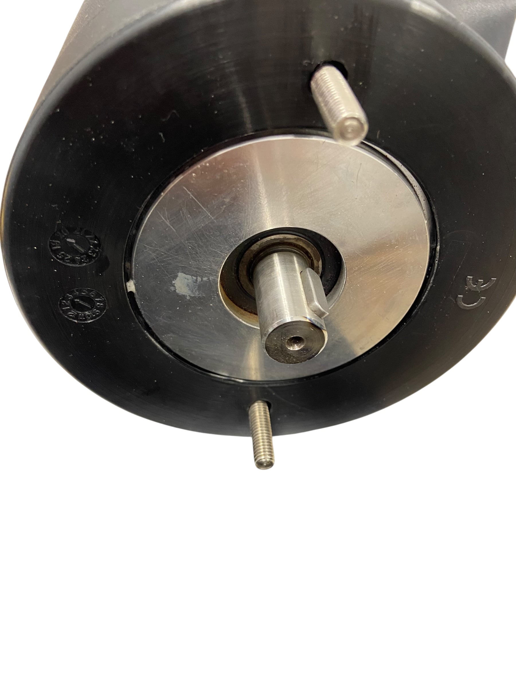 quick-fvssm1712000a00-windlass-motor-1700w-12v-missing-cover-new-oem-rubby-pueyo-20260612-125738-280306