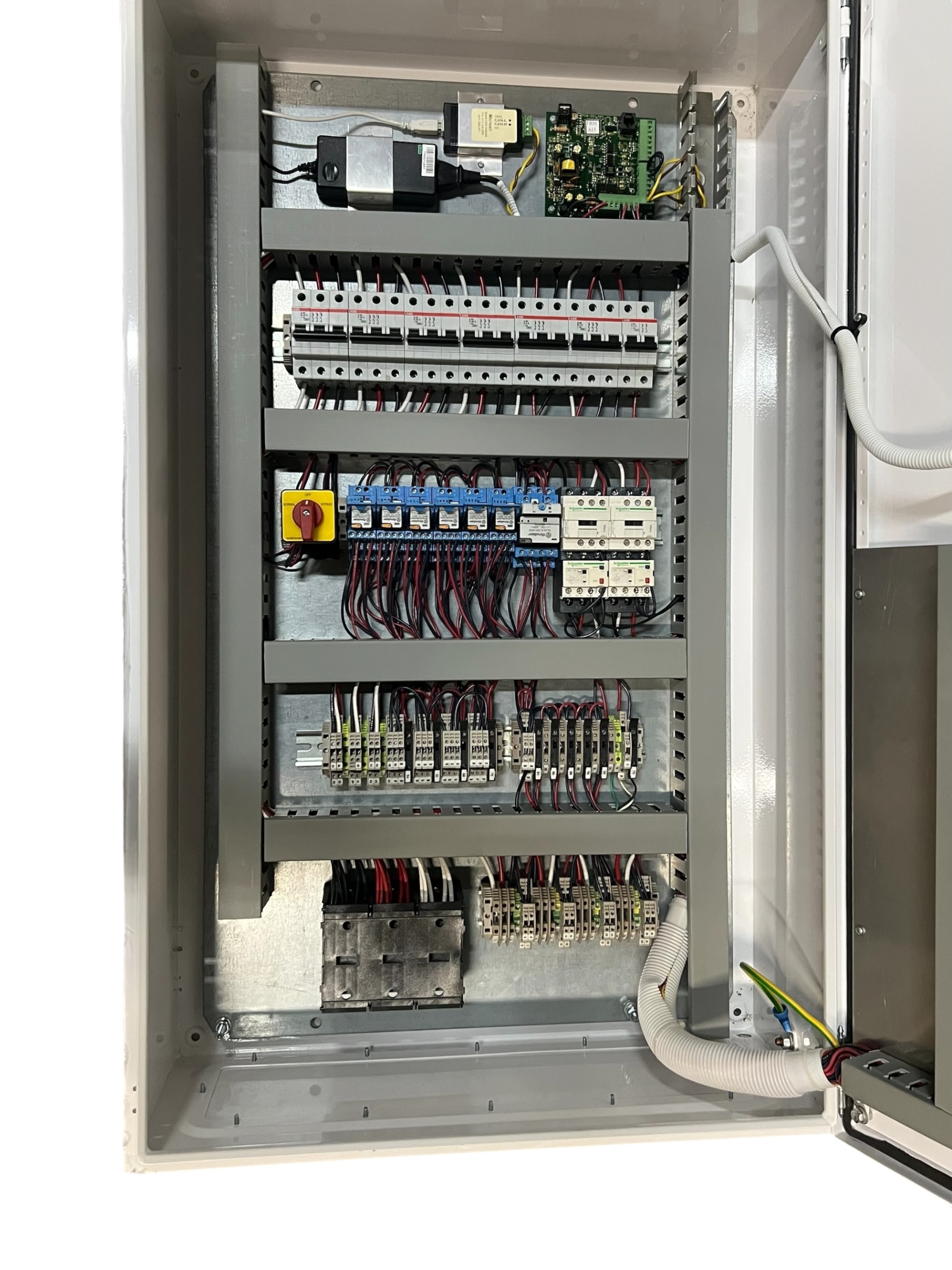 technicold-a-c-system-4-cw60c-208v-60hz-60000-btu-ac-units-main-control-panel-brandon-y-20260618-115734-321308