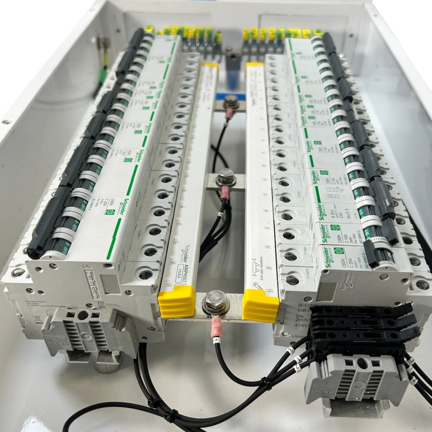 wards-schneider-c60-circuit-breaker-ac-distribution-panel-a0300-120-208vac-60hz-felix-ommo33069-20260615-100944-624564