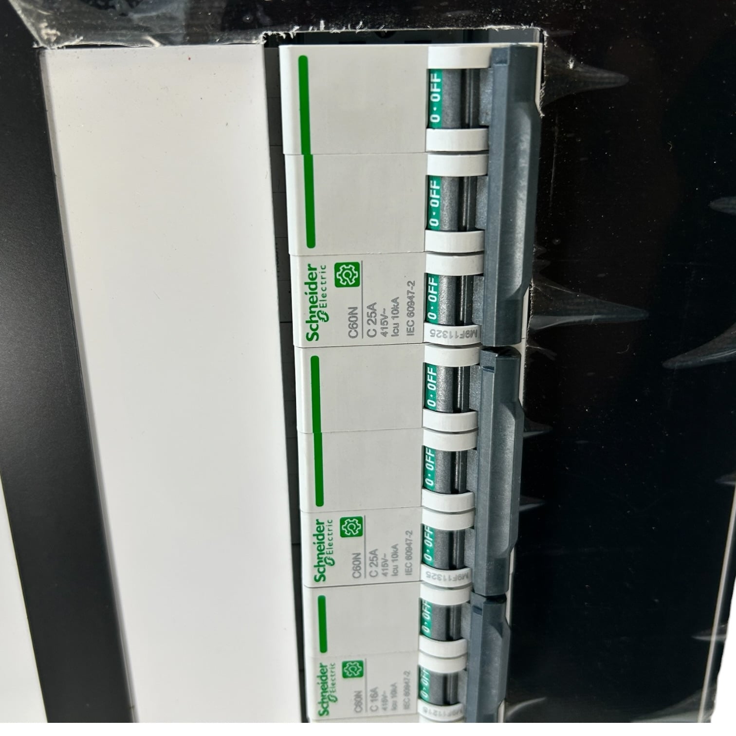 wards-schneider-c60-circuit-breaker-ac-distribution-panel-a0300-120-208vac-60hz-felix-ommo33069-20260615-100949-566113