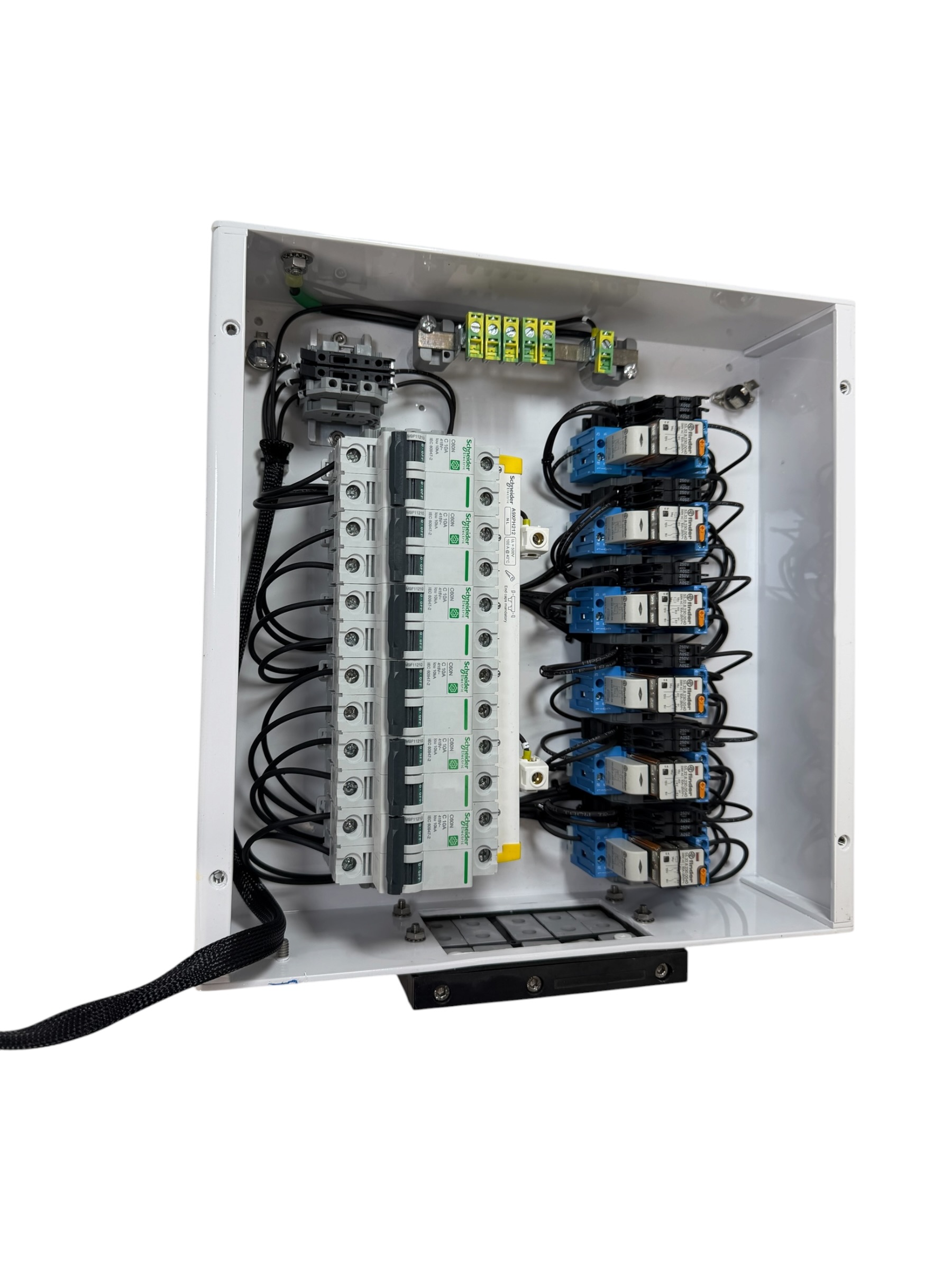 ac-208v-60hz-distribution-switch-panel-13-3-4in-x-13-3-4in-x-3-3-4in-new-brandon-y-20260720-133632-269511