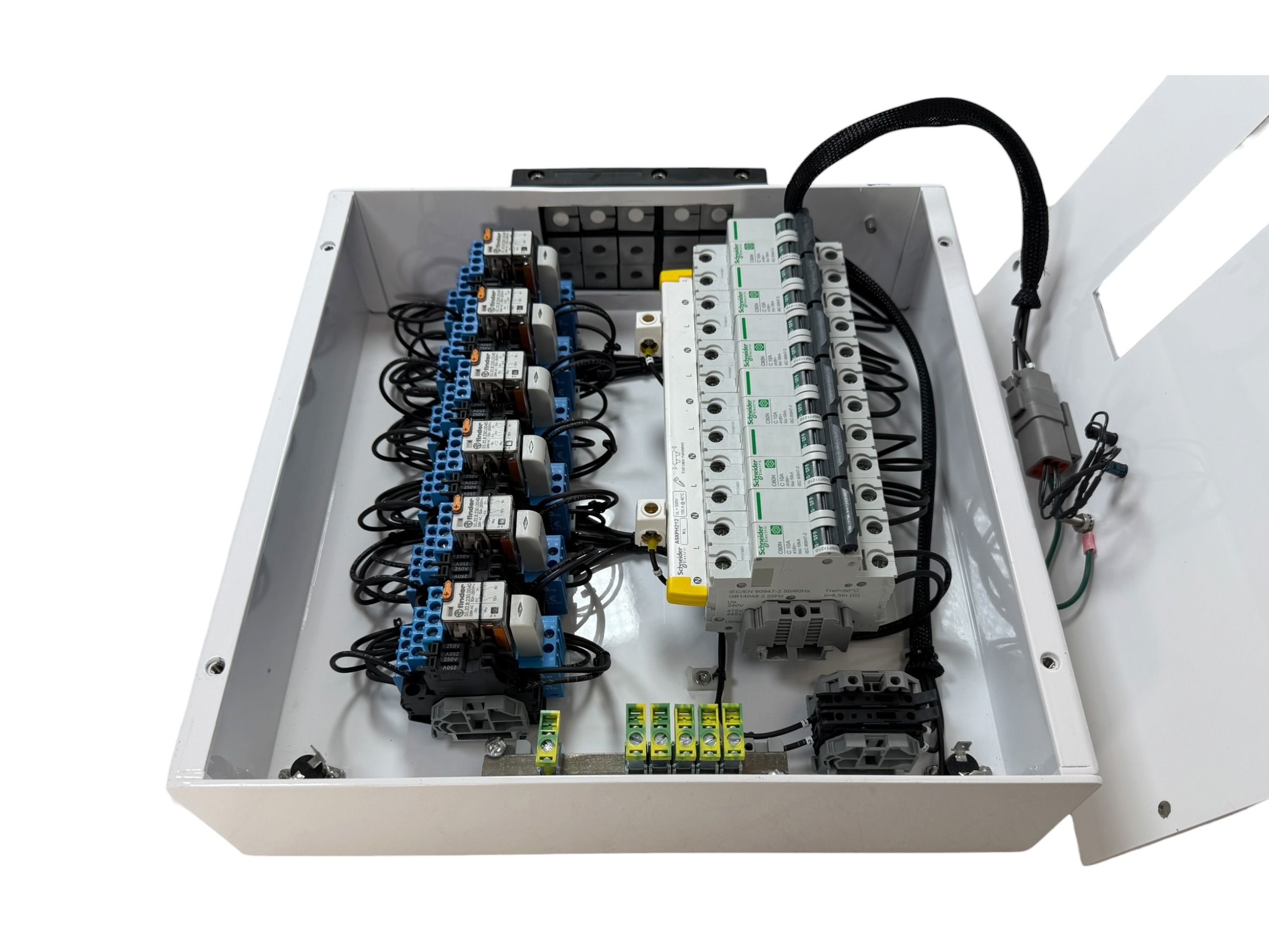 ac-208v-60hz-distribution-switch-panel-13-3-4in-x-13-3-4in-x-3-3-4in-new-brandon-y-20260720-133638-105243