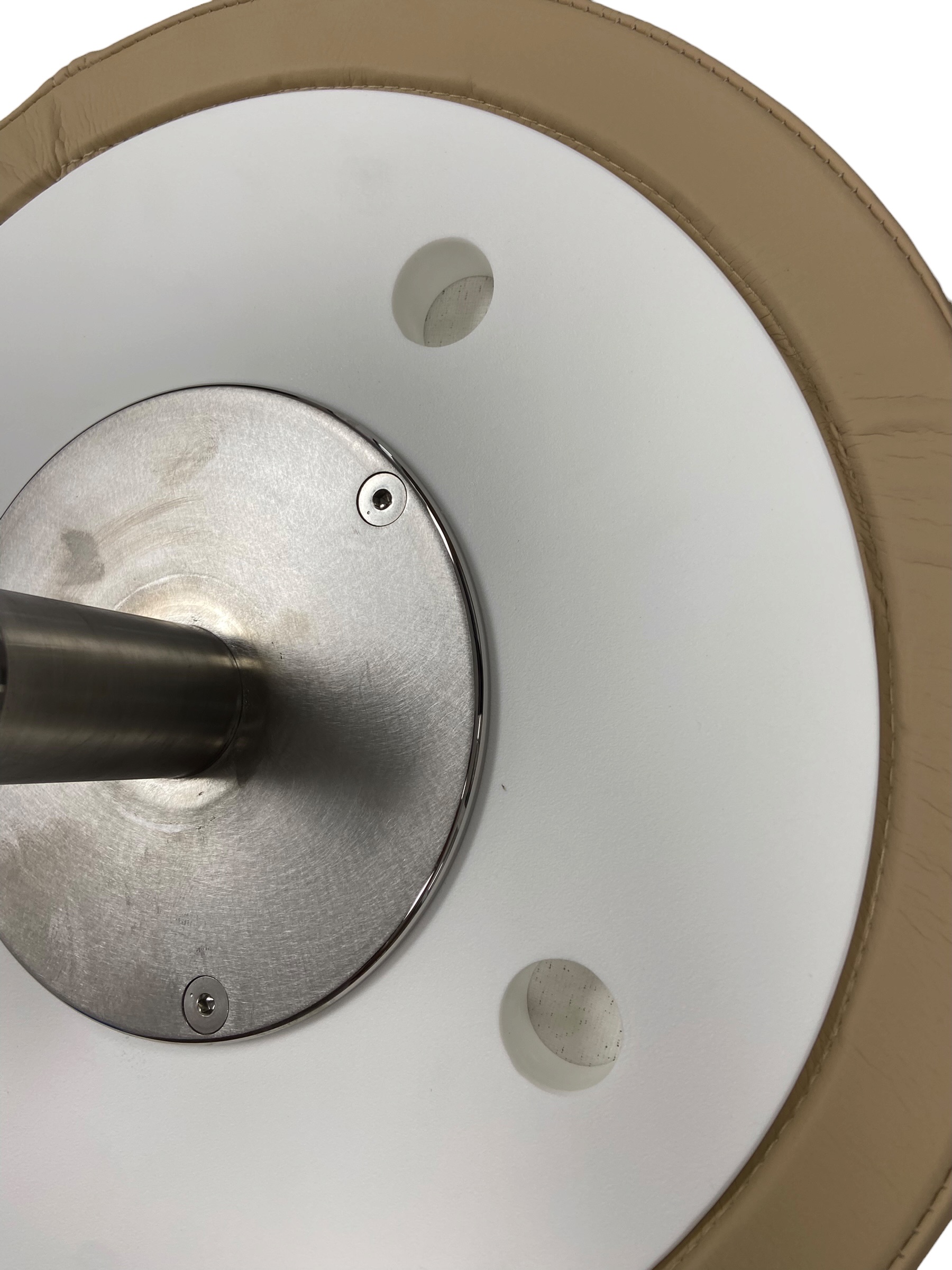 crown-ltd-yacht-marine-helm-chair-pedestal-base-8-diameter-24-height-rubby-pueyo-20260713-105416-347215