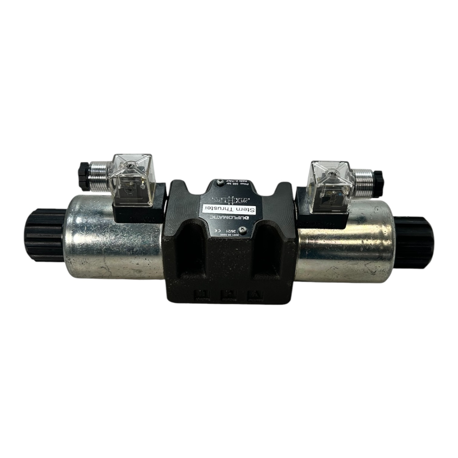 duplomatic-rk02-hydraulic-solenoid-stern-thruster-directional-control-valve-24v-felix-ommo33069-20260709-132352-739827