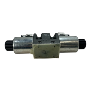 duplomatic-rk02-hydraulic-solenoid-stern-thruster-directional-control-valve-24v-felix-ommo33069-20260709-132353-929361