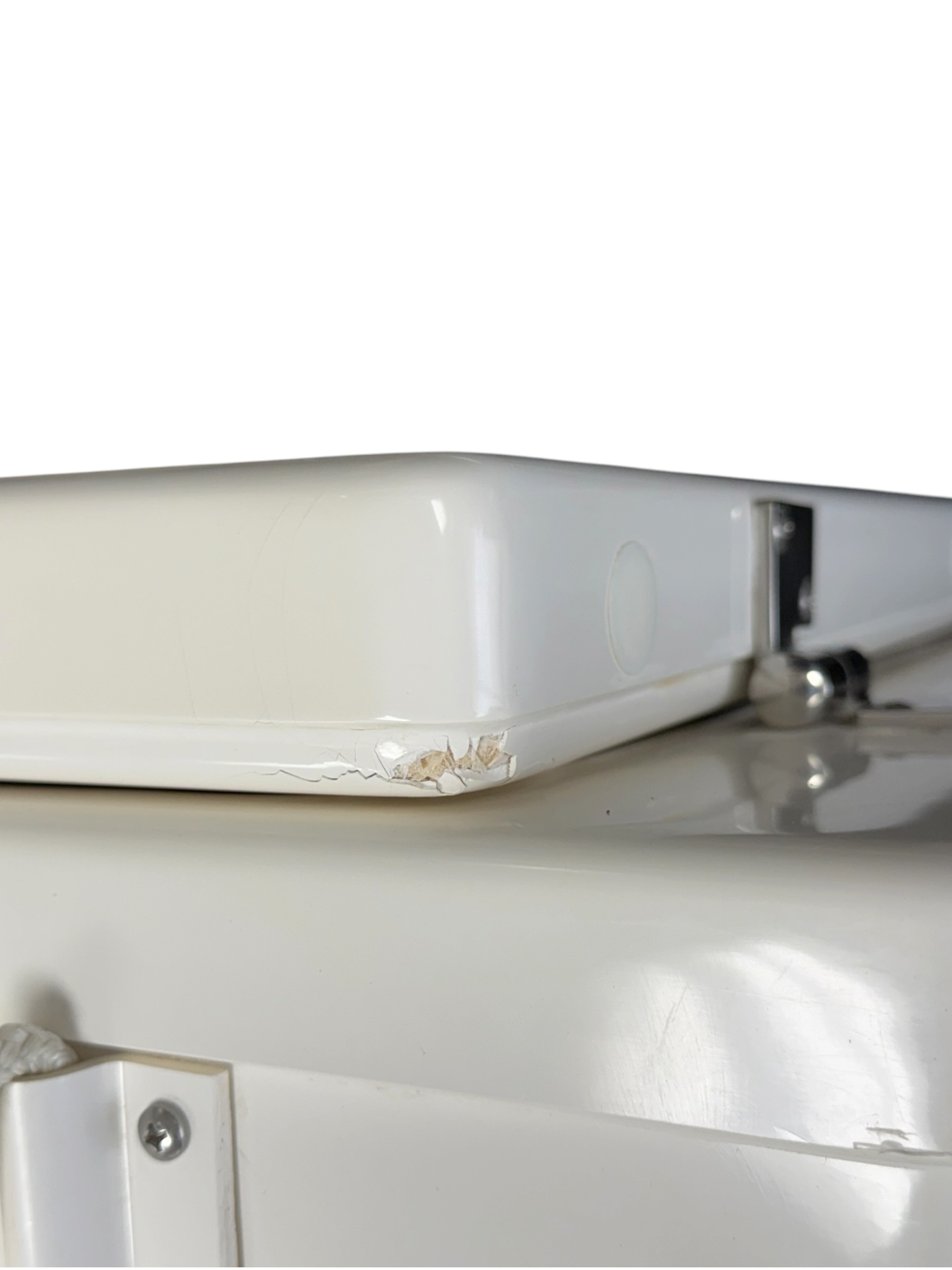 frigid-rigid-cooler-ice-chest-l-33-x-w-18-x-h-18-w-3in-setback-cracking-brandon-y-20260723-122722-112152