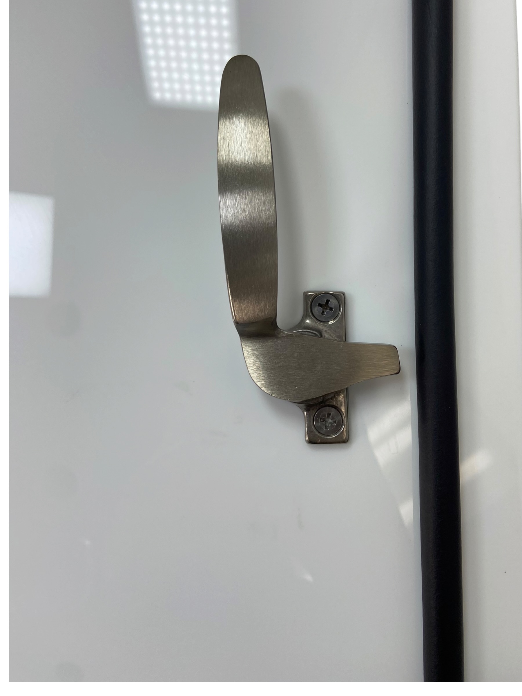 intrepid-40-cu-port-aft-hatch-18-3-4in-x-18-3-4in-no-gas-spring-8291052-new-rubby-pueyo-20260731-144203-321054