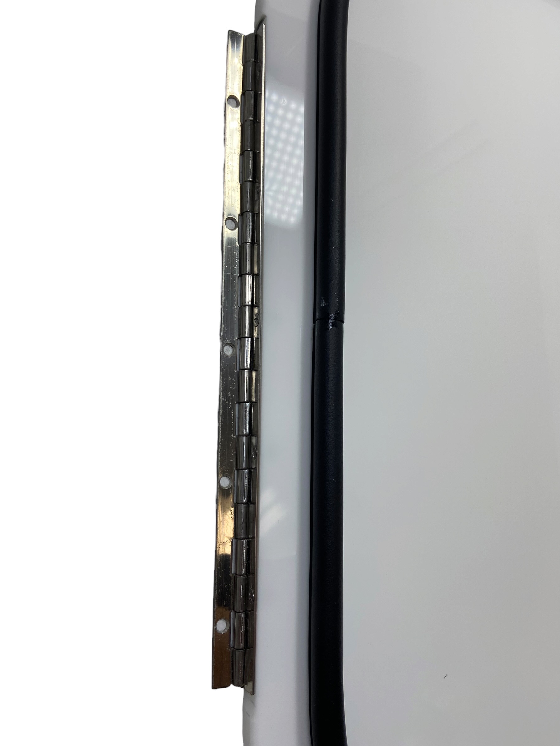 intrepid-40-cu-port-aft-hatch-18-3-4in-x-18-3-4in-no-gas-spring-8291052-new-rubby-pueyo-20260731-144211-745300