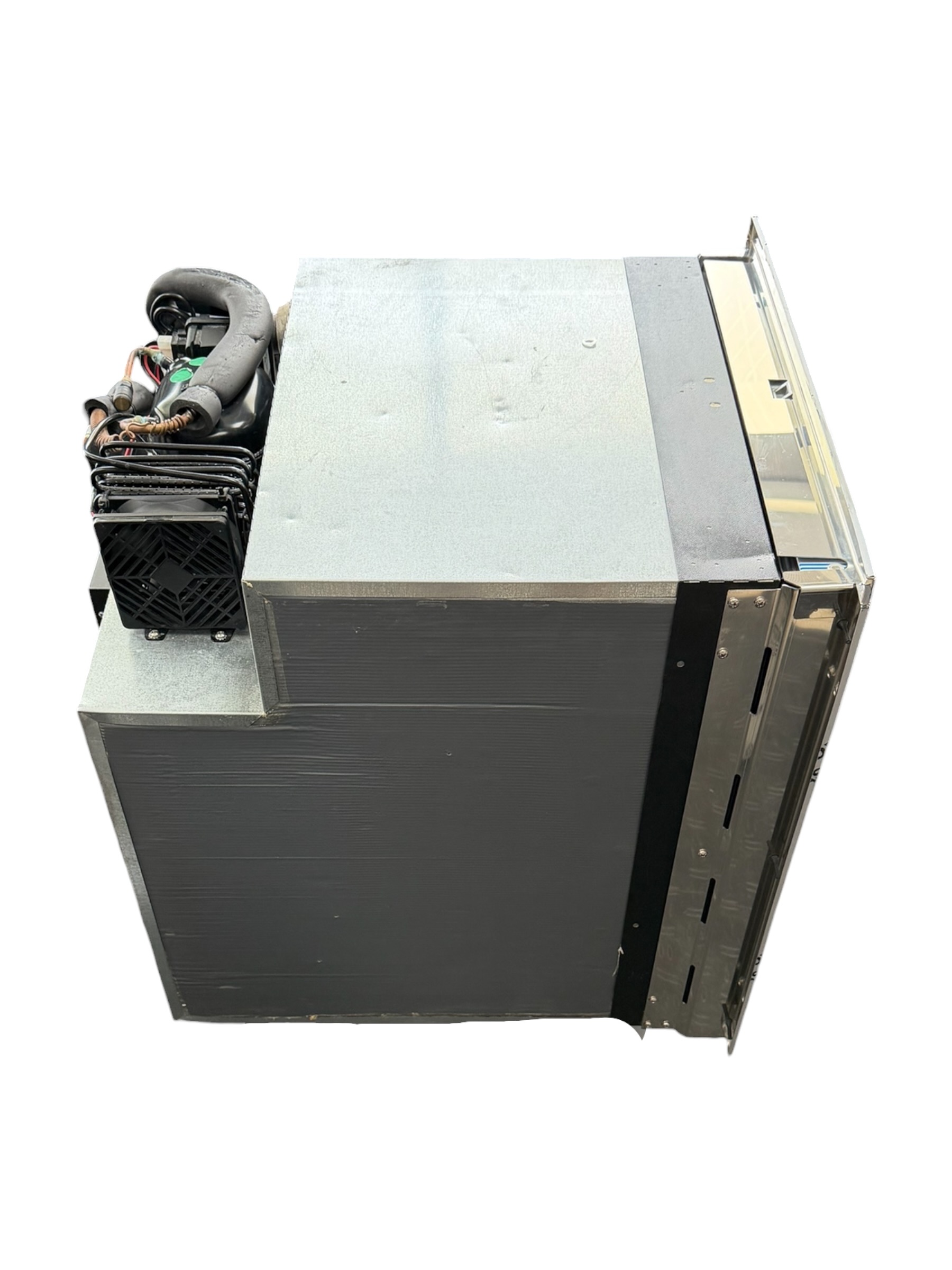 isotherm-d65-clean-touch-ss-refrigerator-w-freezer-65-liter-12-24v-blem-brandon-y-20260723-160714-94847