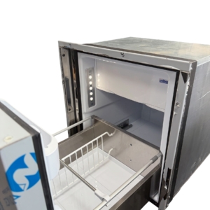 isotherm-d65-clean-touch-ss-refrigerator-w-freezer-65-liter-12-24v-blem-brandon-y-20260723-160734-761585