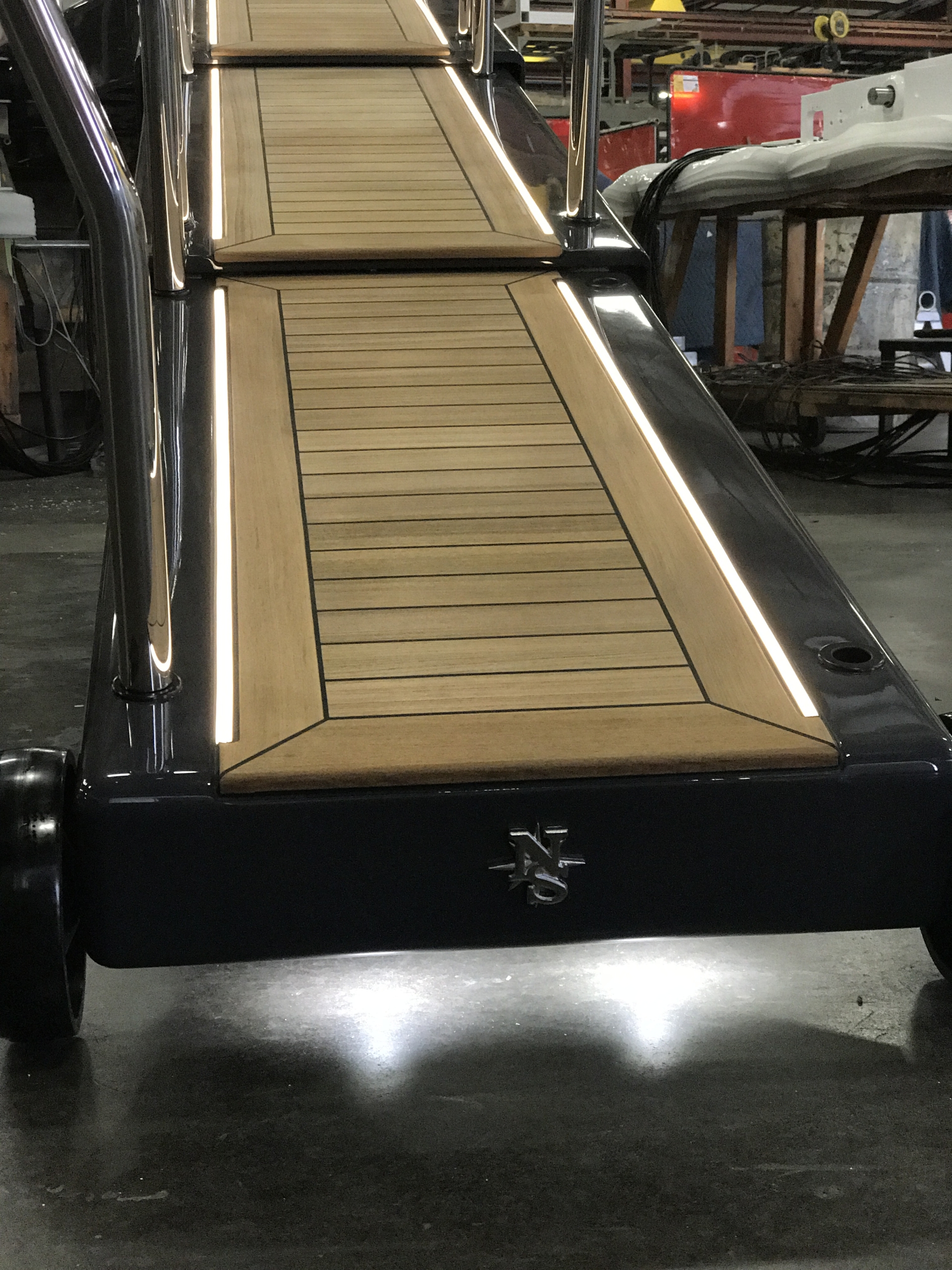 nautical-structures-polished-passerole-w-teak-flooring-5hp-hpu-no-enclosure-brandon-y-20260710-101038-610959