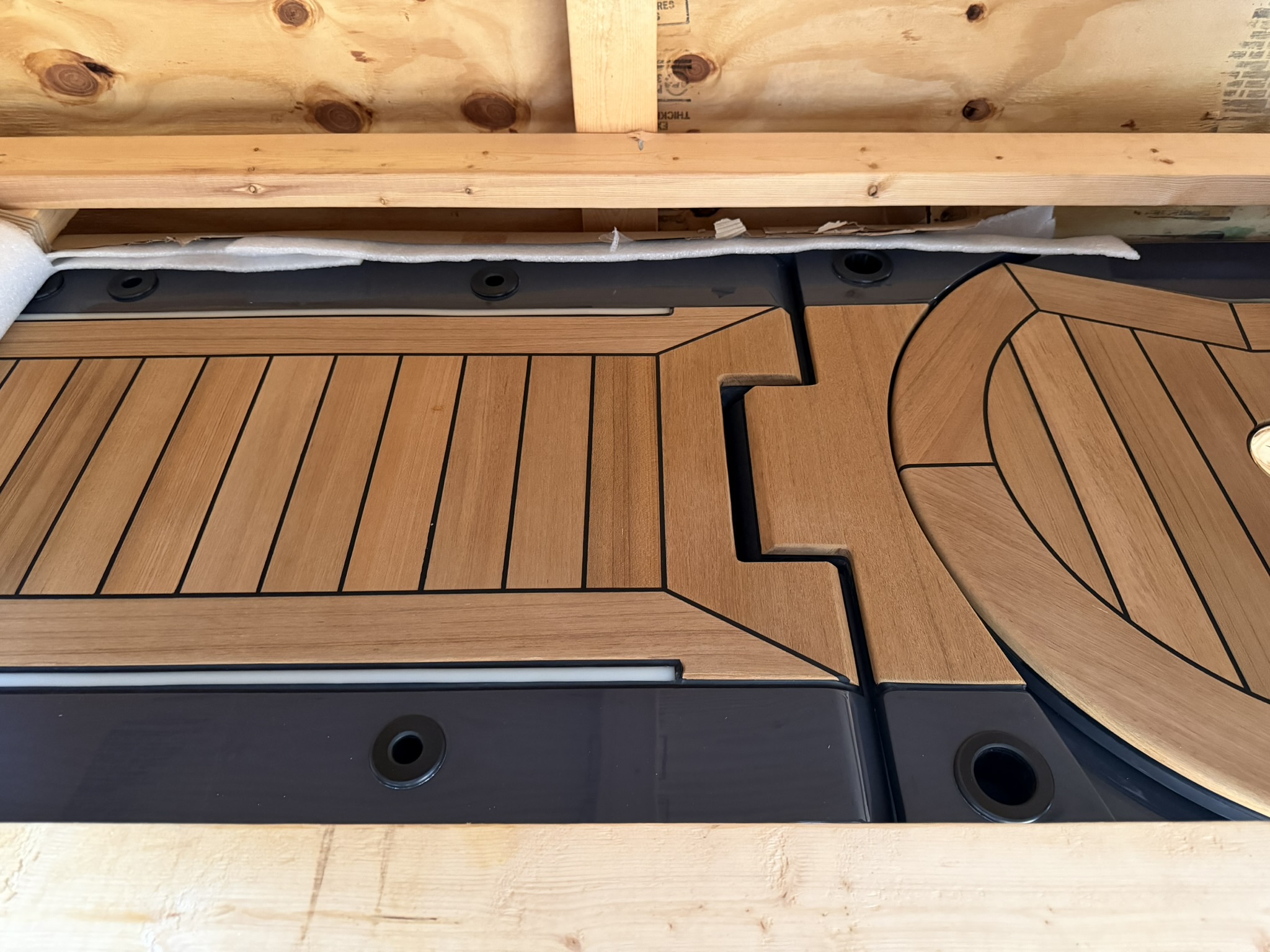 nautical-structures-polished-passerole-w-teak-flooring-5hp-hpu-no-enclosure-brandon-y-20260710-104021-258308