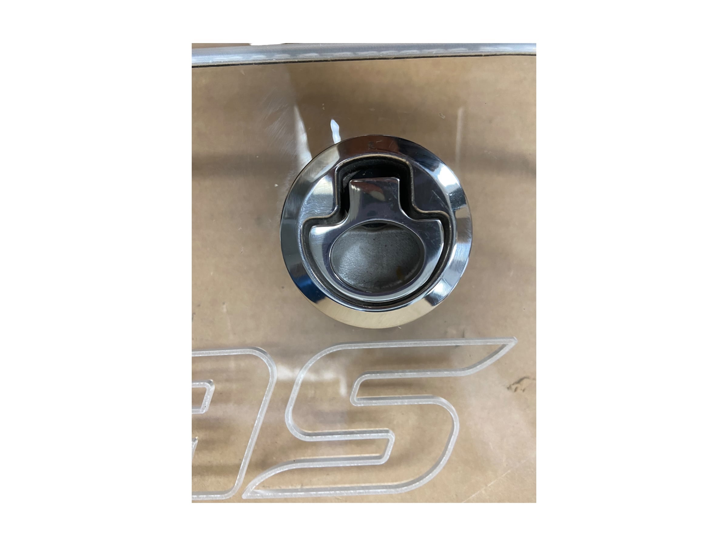 sea-pro-boats-livewell-lid-w-logo-clear-1-2-acrylic-30-1-4-see-info-new-rubby-pueyo-20260716-082929-799323