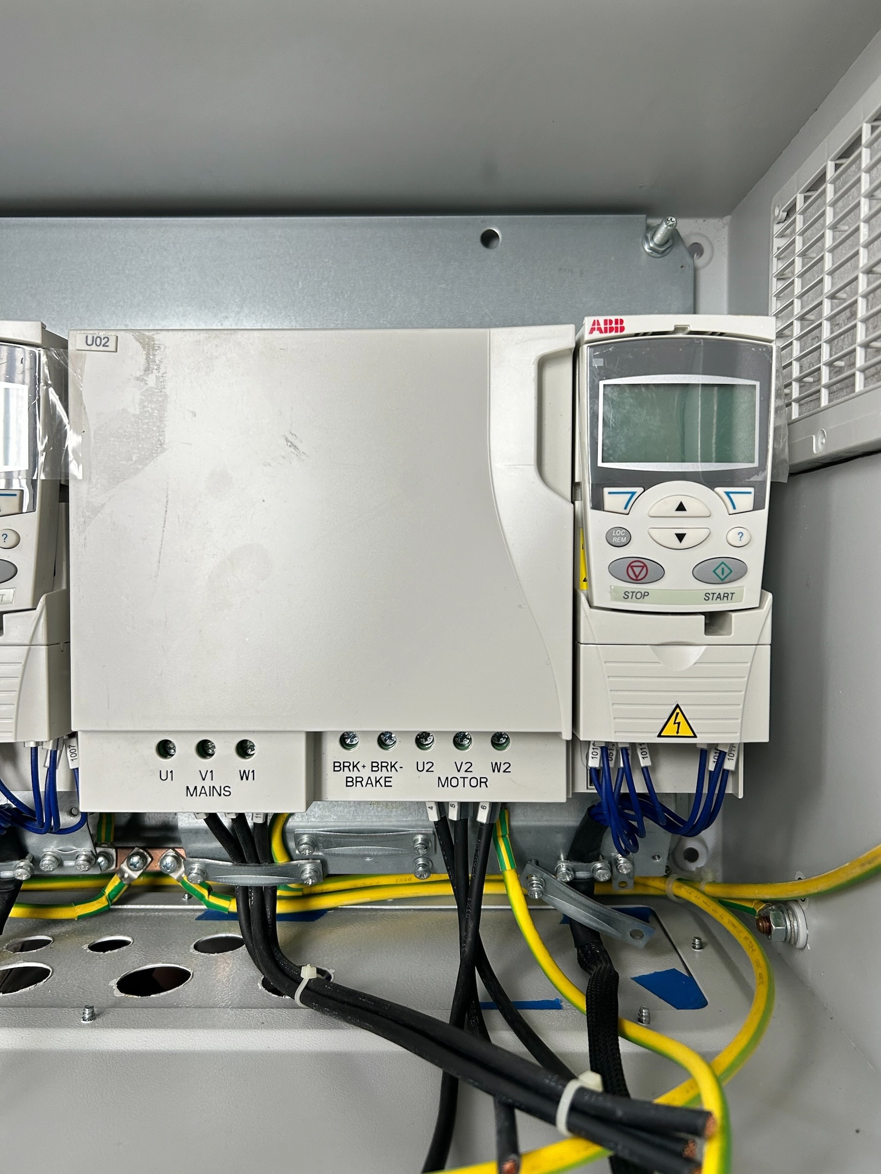 abb-acs355-dual-vfd-control-panel-in-rittal-enclosure-11kw-15hp-3-phase-felix-ommo33069-20260803-111524-185323