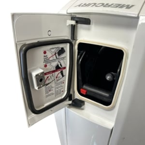 mercury-marine-200hp-v6-vented-white-top-cowling-engine-cover-damage-felix-ommo33069-20260818-101708-531919
