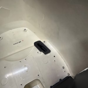 suzuki-df250a-df300a-outboard-engine-cowling-cover-61420-98841-yay-blem-brandon-y-20260818-095626-213060