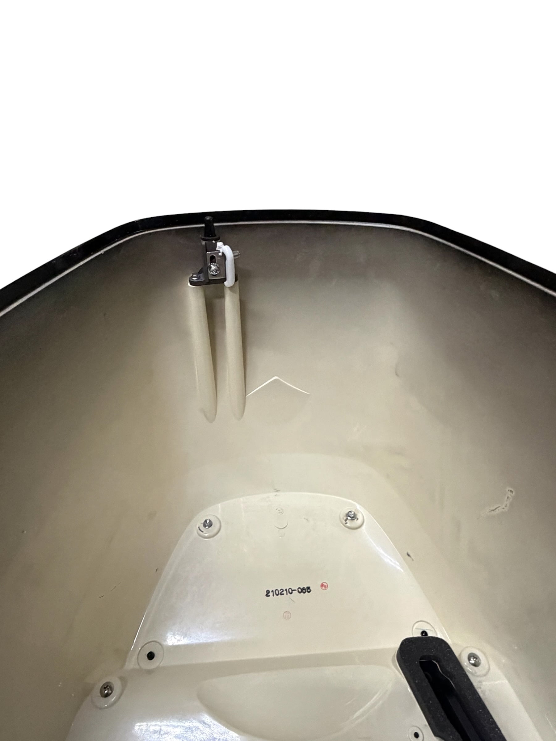 suzuki-df250a-df300a-outboard-engine-cowling-cover-61420-98841-yay-blem-brandon-y-20260818-095627-915603